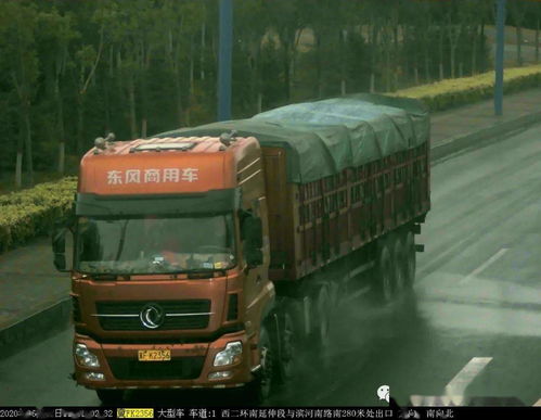 五大曝光行動(dòng)雷霆出擊 青城交警嚴(yán)查大貨車闖禁行